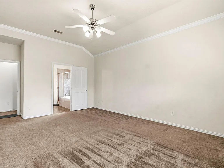 8203 Loetsch Ridge Way — Photo 16