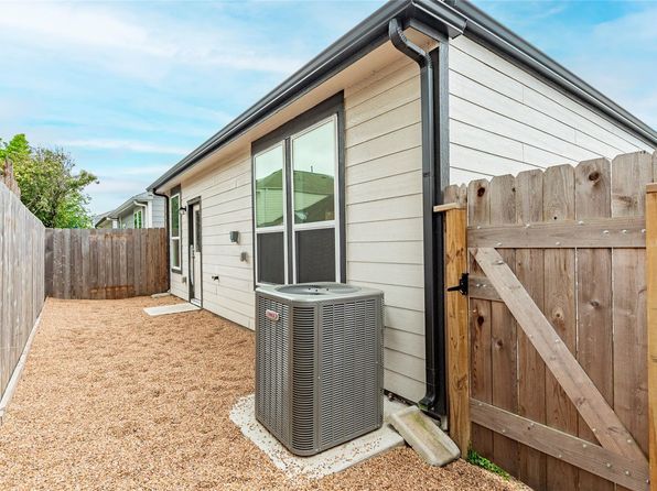 10214 Clearwick St, Houston, TX 77034