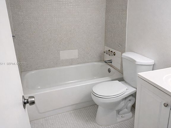 3rd image of 496 NW 165th Street Rd APT D412