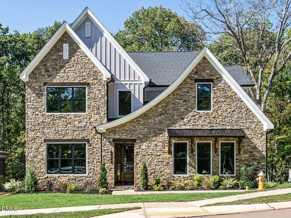 8721 Little Deer Ln, Raleigh, NC 27613