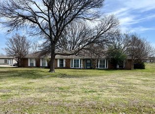 750 Honeysuckle Ln, Lucas, TX 75002