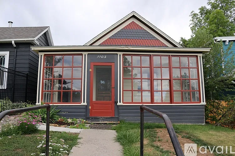 1105 8th Ave — Photo 22