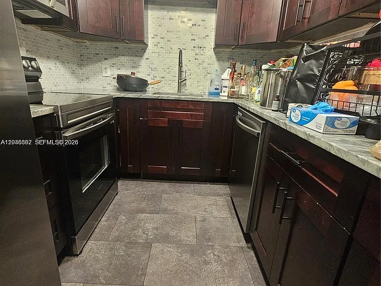5961 N Falls Circle Dr #109 — Photo 9