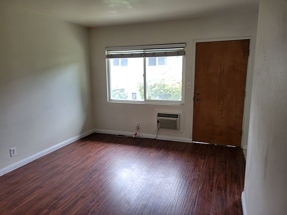 2nd image of 9453 Steele St #B