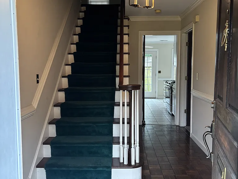 404 W Harnett St — Photo 2