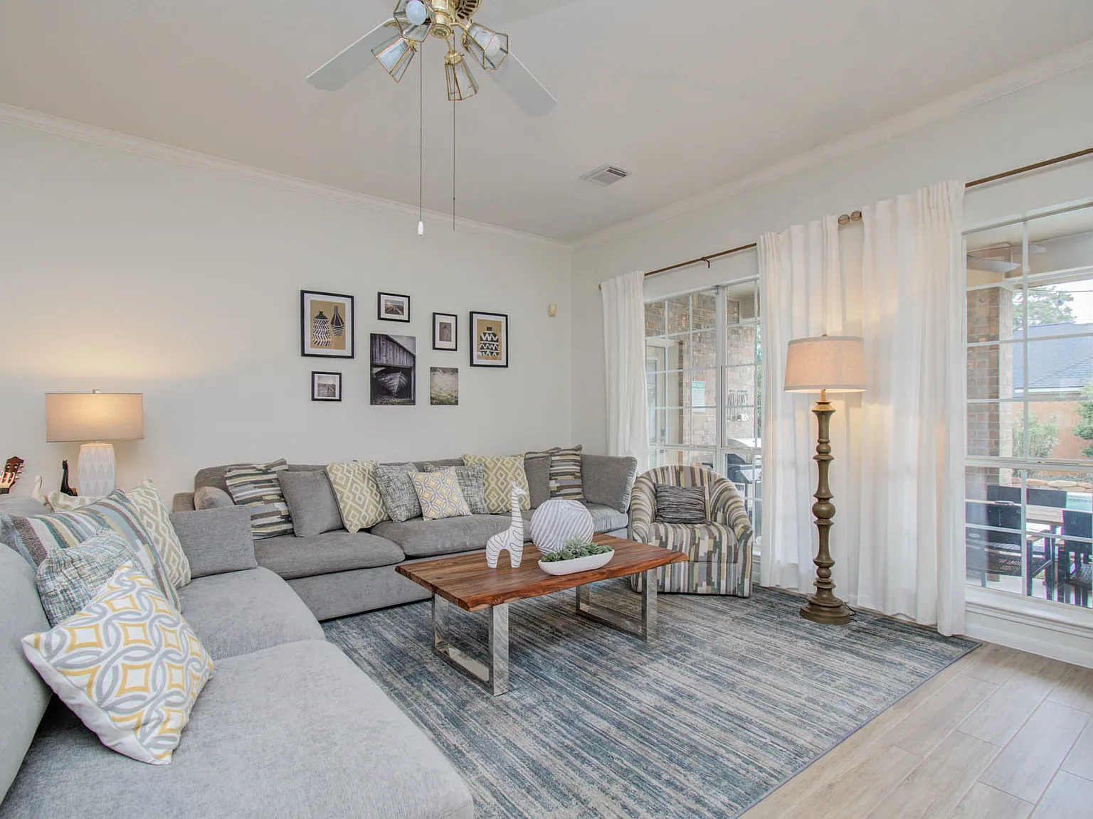 5 bed, 3.5 bath, 3713 sqft, $10,500 — Photo 4