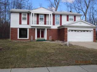 21180 Virginia St, Southfield, MI 48076