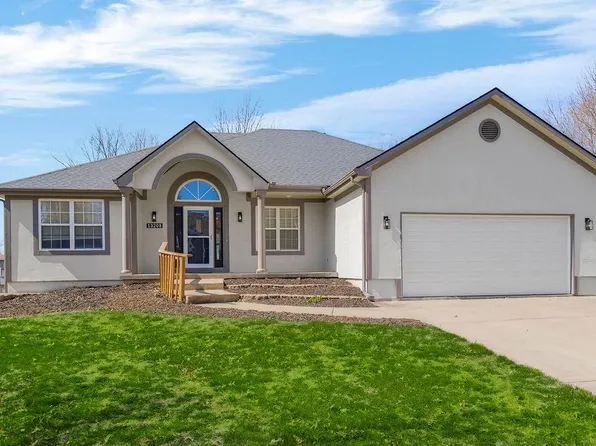 13208 Jims Ct, Smithville, MO 64089