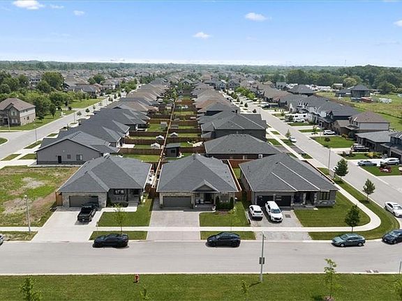 2nd image of 242 Julia Dr