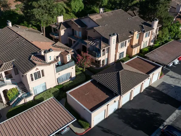 18563 Caminito Pasadero Unit 403, San Diego, CA 92128
