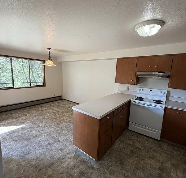 305 La Villa Dr — Photo 12