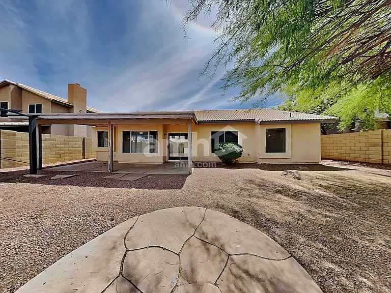 1214 E Artesian Way — Photo 21