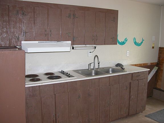 Fry kitchen outside house