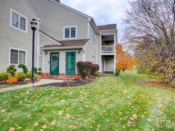 40 Rutland Ln #B, Monroe Township, NJ 08831