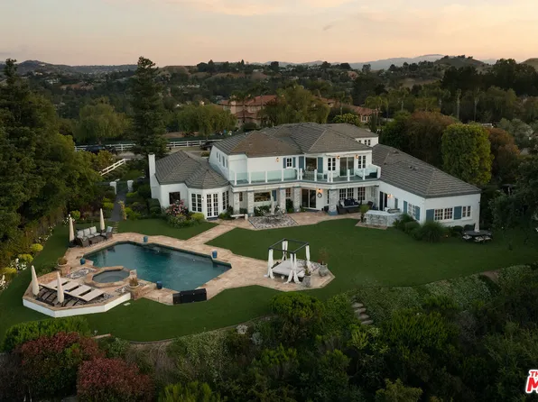 5933 Annie Oakley Rd, Hidden Hills, CA 91302