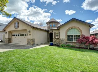 3764 Calle Vista Dr, Medford, OR 97504