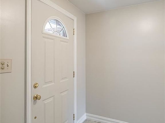 5th image of 8159 Gibson Ave