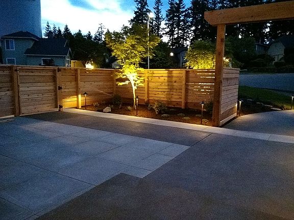 Front courtyard/patio 2018