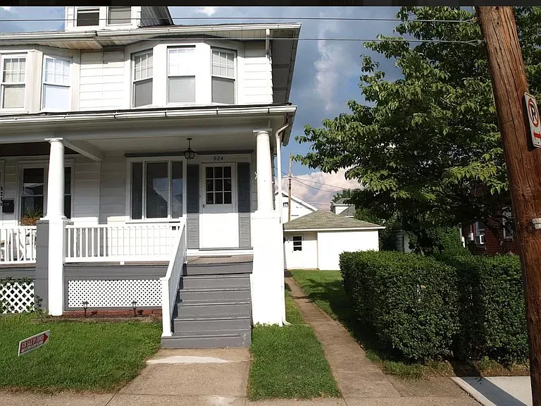924 Wood St — Photo 30