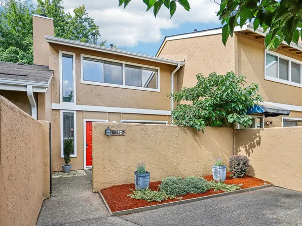 28615 SW Ash Meadows Blvd APT 10, Wilsonville, OR 97070