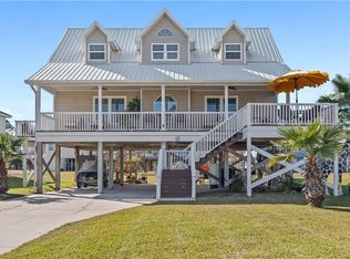 209 Sunrise Dr, Gulf Shores, AL 36542