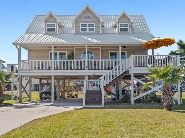 209 Sunrise Dr, Gulf Shores, AL 36542