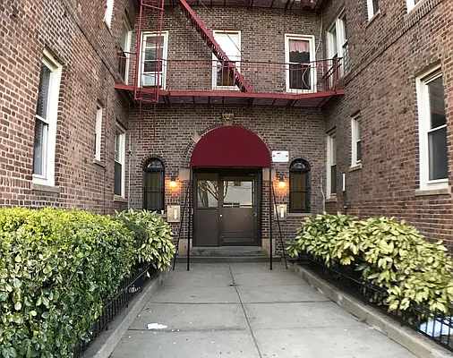 Rented by Roth Realty Management LLC | media 4