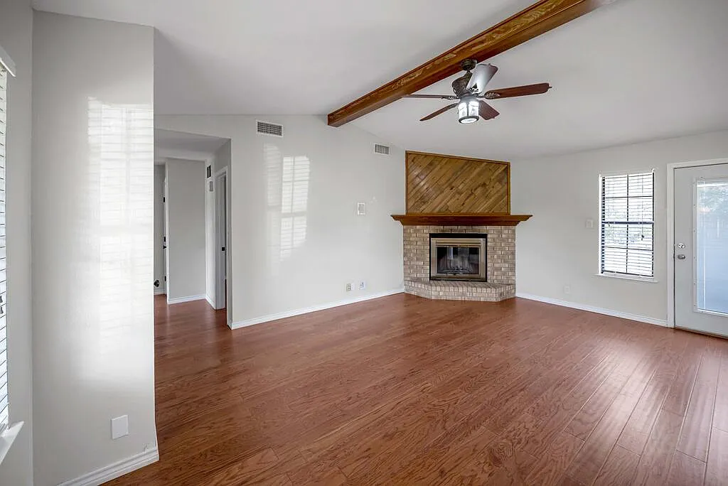 4 bed, 3.0 bath, 1791 sqft, $3,000 — Photo 4