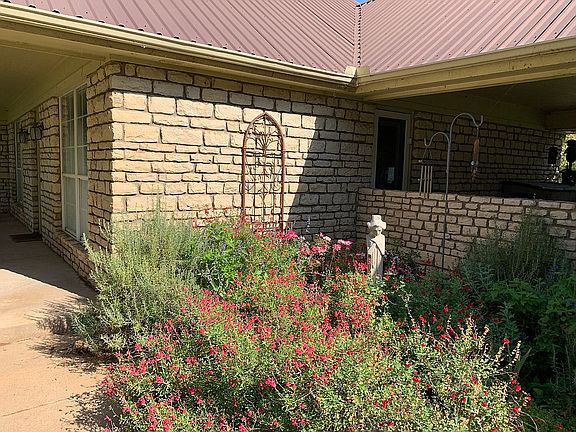 3rd image of 5301 Meyer Ct