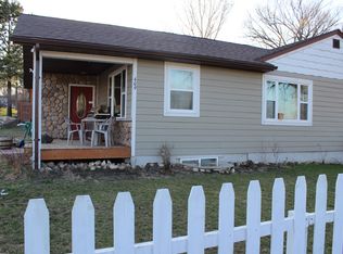 405 2nd St NW, Watford City, ND 58854