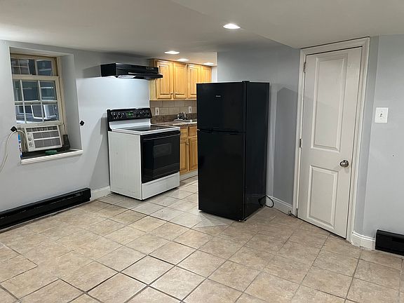 4th image of 397 E Baltimore Ave APT 4