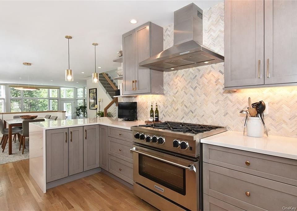 1st image of 15 Hastings Lndg