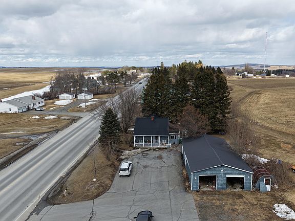 4th image of 145 Caribou Road