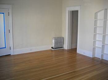 5th image of 2516 Octavia St APT 1