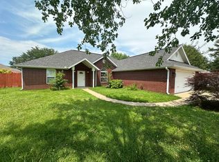 312 Edgehill Ave, Lowell, AR 72745