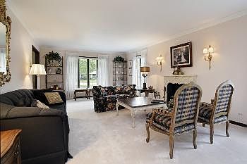 4th image of 4012 Brittany Ct