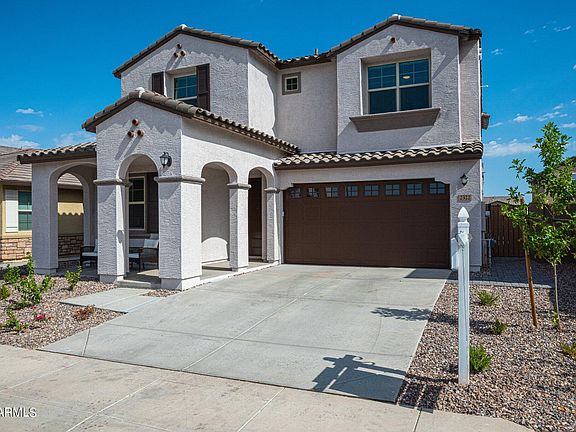 3rd image of 2322 E PALMDALE Lane