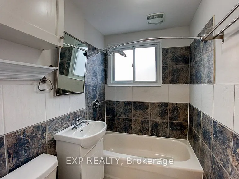 448 Holland Ave — Photo 27