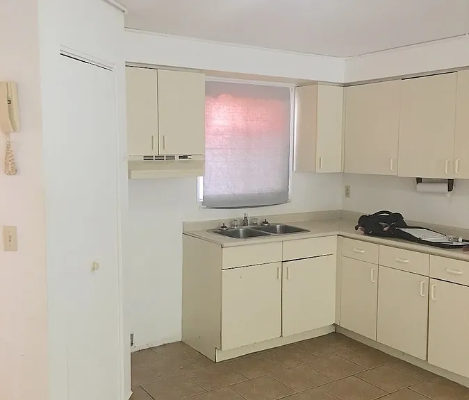 88 Talbot Rd W #1 — Photo 3