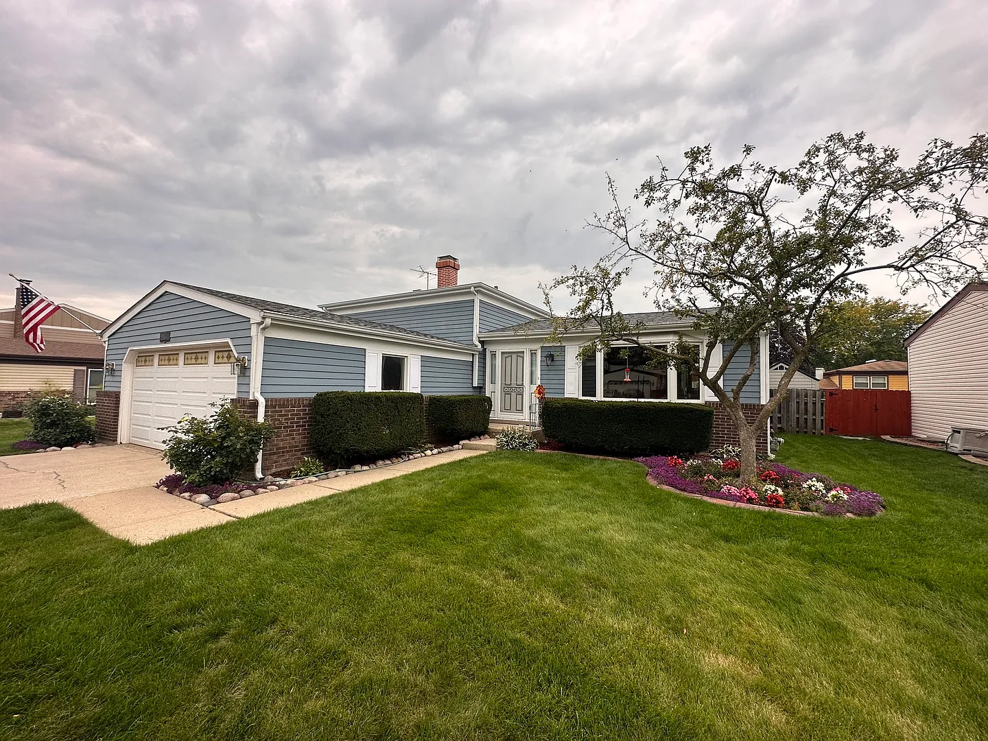 934 Palomino St photo 1