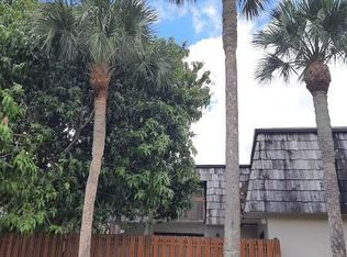 4071 Palm Bay Cir APT C, West Palm Beach, FL 33406