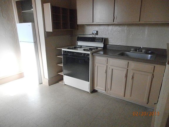 3rd image of 230 School St