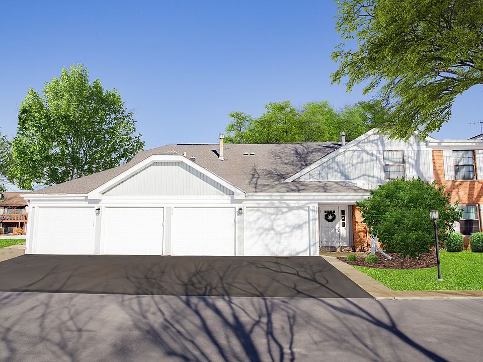 1st image of 317 Woodbury Ct APT B1