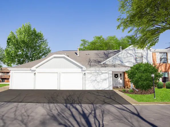 317 Woodbury Ct APT B1, Schaumburg, IL 60193