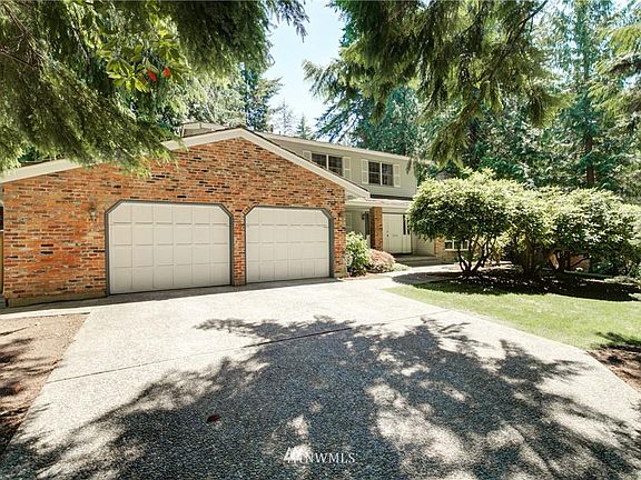 2nd image of 2814 Sahalee Dr E