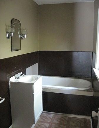 5th image of 4102 E 60th St