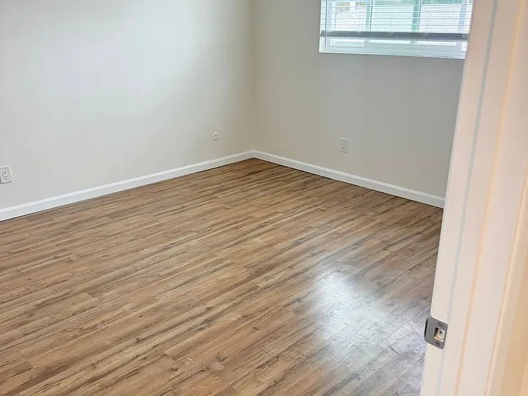 4912 W Point Loma Blvd — Photo 7