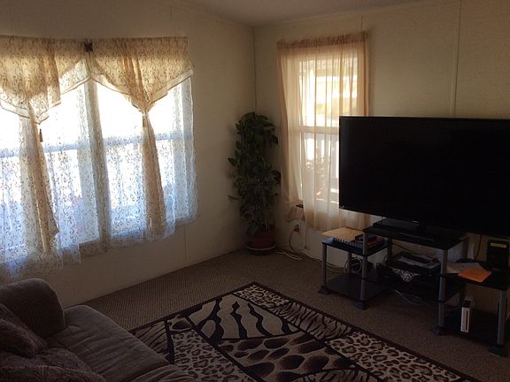 4th image of 2907 S Santa Fe Ave Space 16