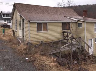 1160 Puritan Rd, Puritan, PA 15946