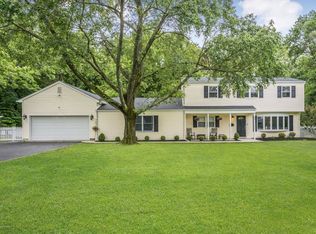 19 Johnson Ter, Middletown, NJ 07748